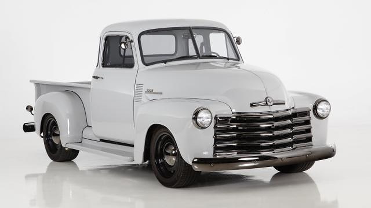 This 1952 Chevy Thriftmaster 3100 restomod might just fool you